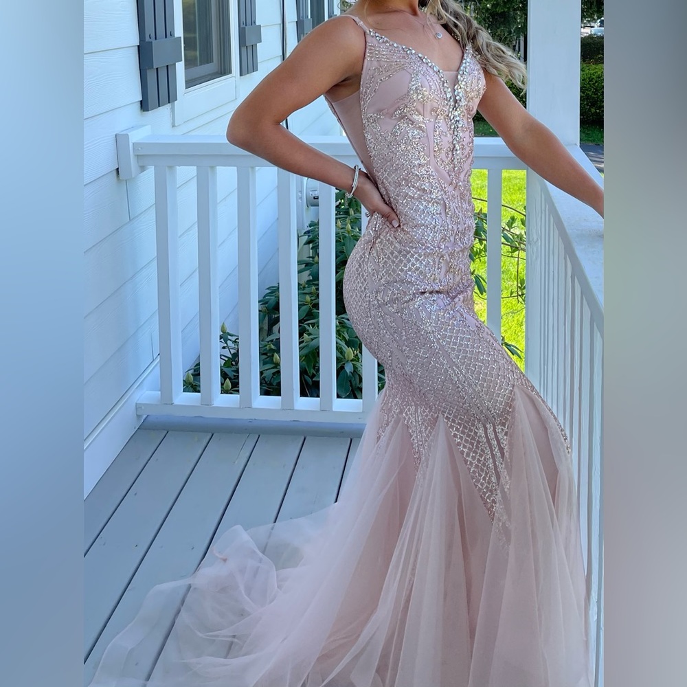 Clarisse prom dress. Rose gold/light pink. Size 4.